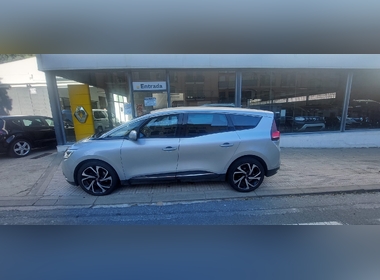 Renault - Grand Scenic